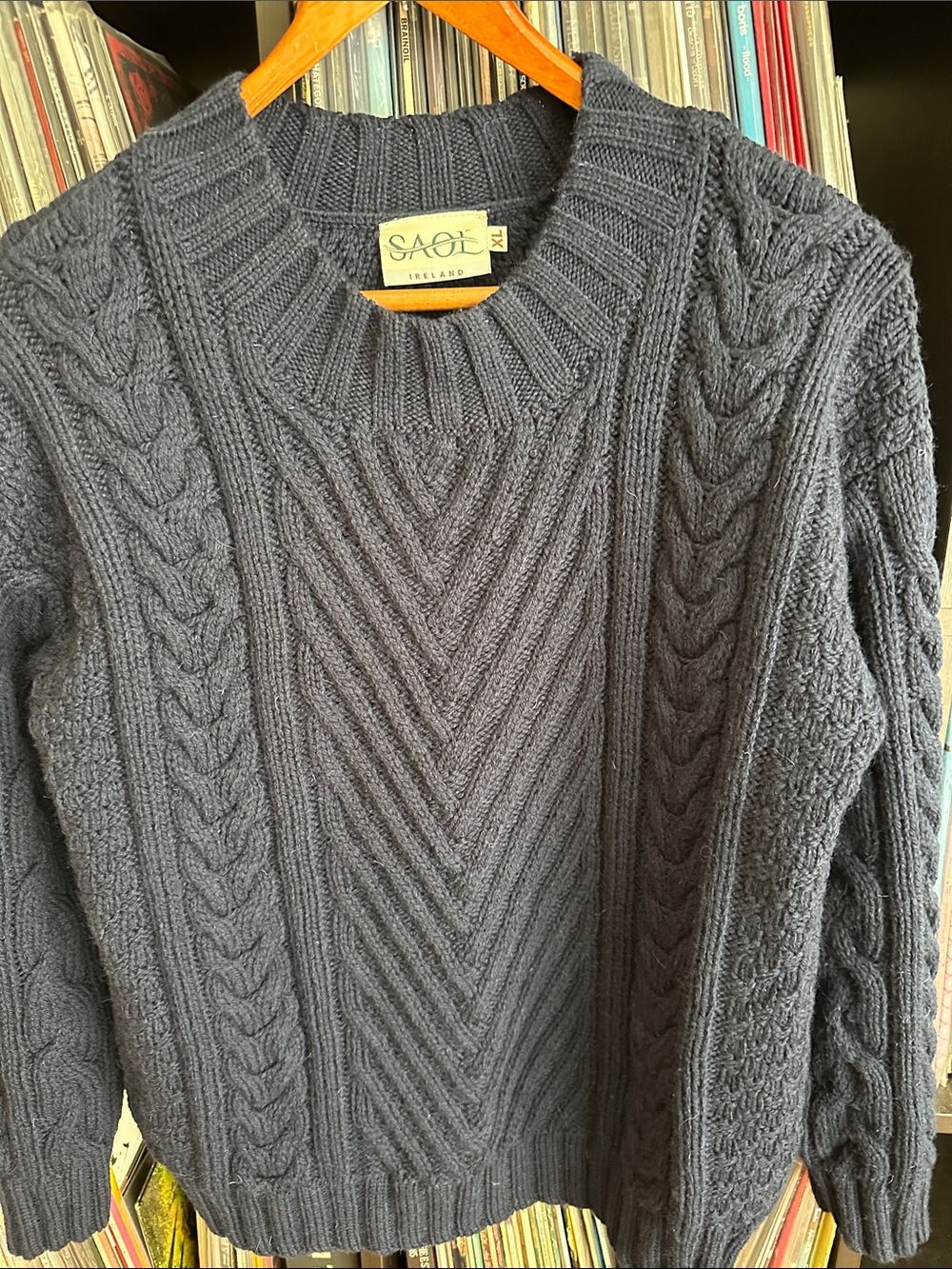 Women's Crewneck Cable Knit Sweater - Navy Irish Wool